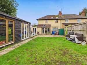 REAR ASPECT- click for photo gallery